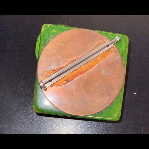 BAKELITE great big pin! - Picture 8 of 8